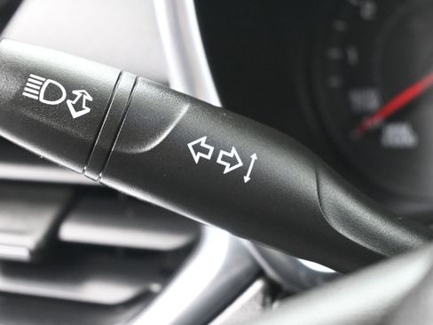 Used 2018 Chevrolet Equinox LT w/ Sun & Infotainment Package AWD/4WD image 31