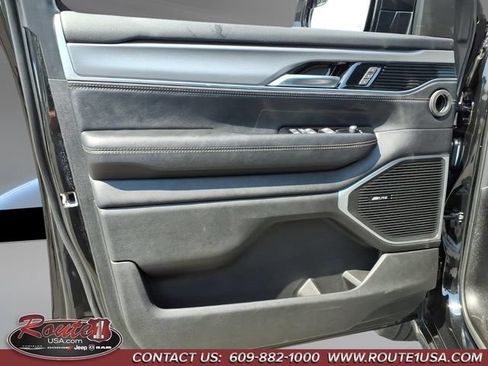 Certified 2024 Jeep Wagoneer Series II AWD/4WD image 30
