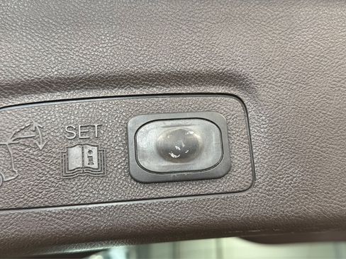 Used 2019 Lincoln MKC Premiere AWD/4WD image 47