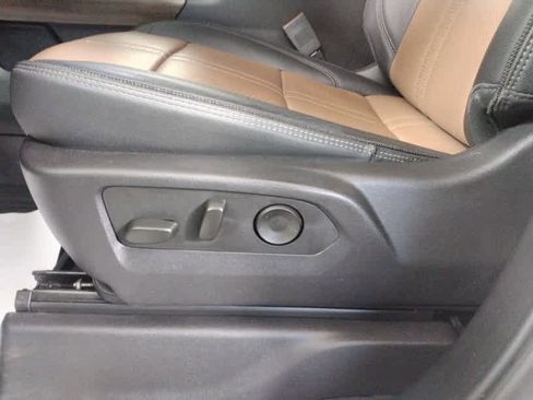 Used 2024 Chevrolet Silverado 1500 High Country w/ High Country Premium Package image 15