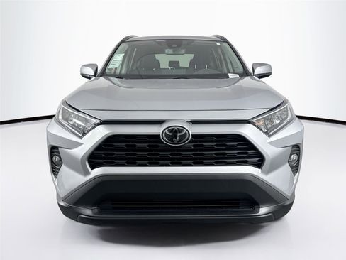 Certified 2019 Toyota RAV4 XLE image 8