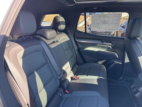 New 2026 GMC Terrain AT4 w/ LPO, Black Badging Package image 27