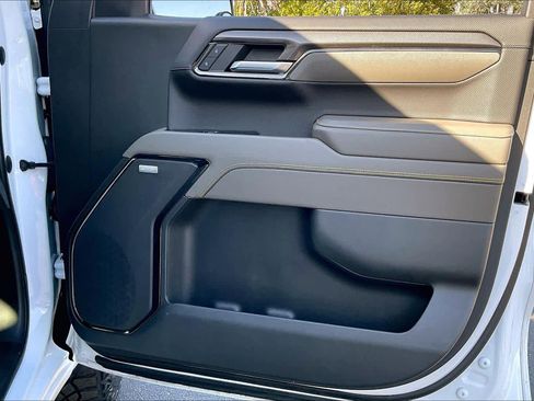 Used 2023 Chevrolet Silverado 1500 ZR2 w/ Technology Package image 22