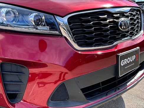 Used 2019 Kia Sorento LX image 29