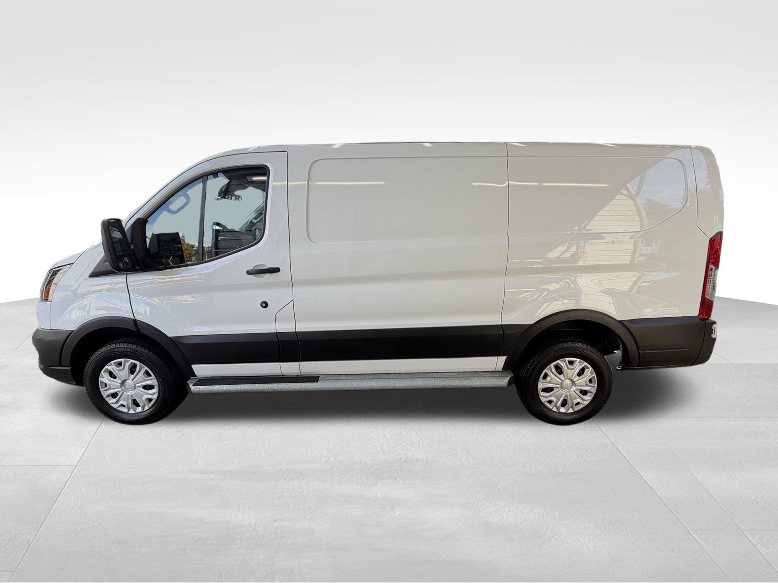 Used 2025 Ford Transit 250 Low Roof w/ Exterior Upgrade Package RWD image 10