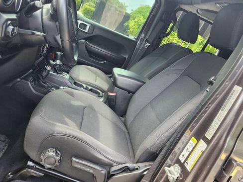 Used 2020 Jeep Wrangler Unlimited Sport S AWD/4WD image 18