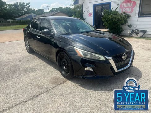 Used 2021 Nissan Altima 2.5 SV FWD image 1