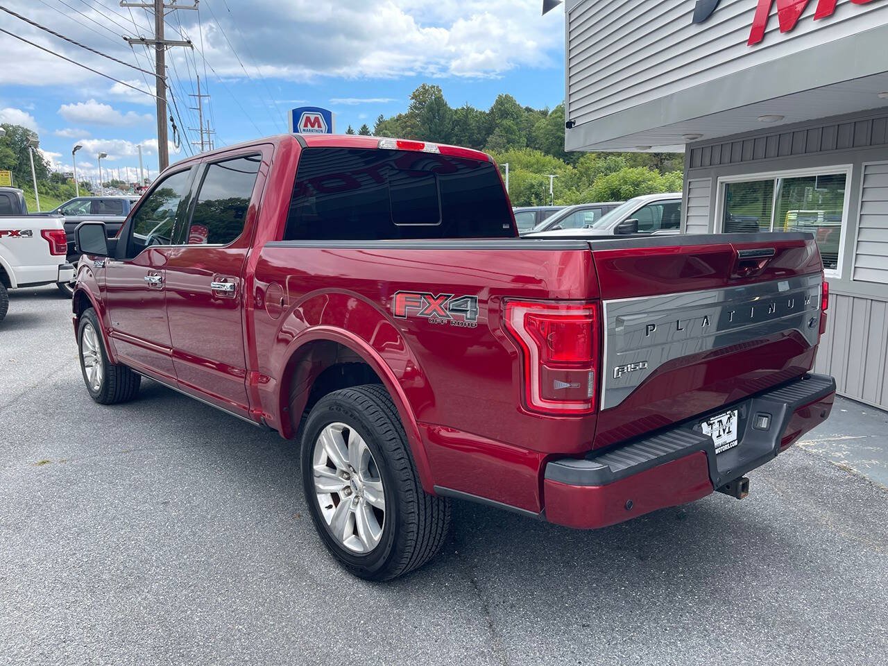 Used 2016 Ford F150 Platinum w/ Equipment Group 701A Luxury AWD/4WD image 6