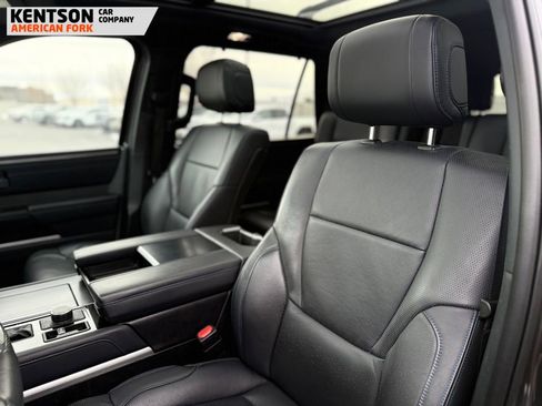 Used 2024 Toyota Sequoia Platinum image 38
