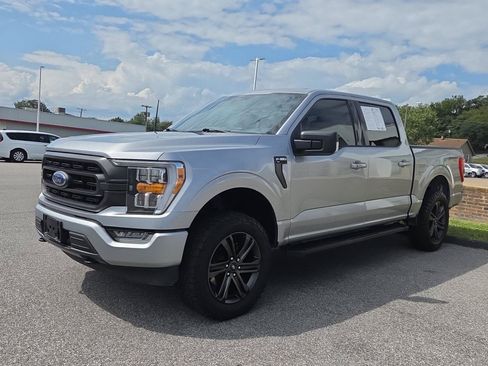 Used 2022 Ford F150 XLT w/ Equipment Group 302A High AWD/4WD image 9