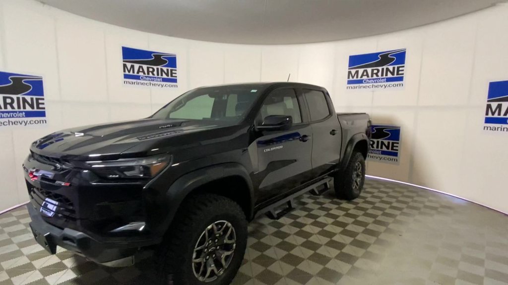 Used 2026 Chevrolet Colorado ZR2 w/ Technology Package AWD/4WD image 6