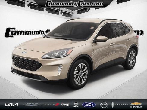 Used 2021 Ford Escape SEL image 2