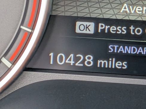 Certified 2024 Nissan Rogue SV w/ SV Premium Package image 19