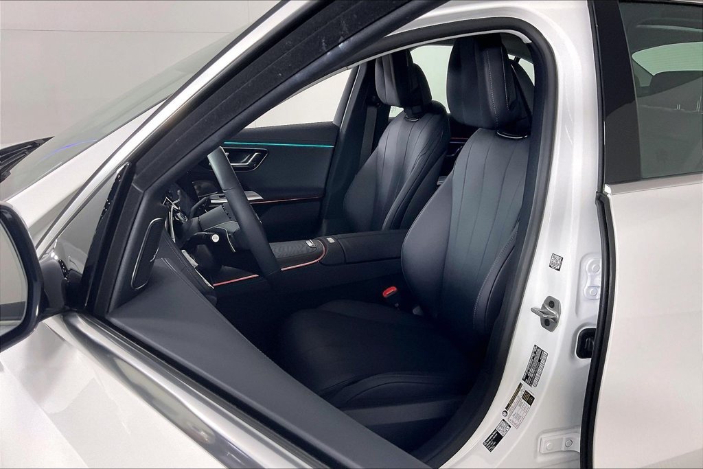 Used 2026 Mercedes-Benz E 350 4MATIC Sedan image 17