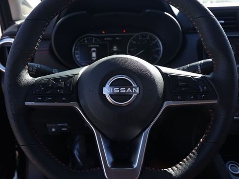 New 2025 Nissan Versa SR image 24