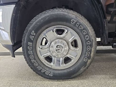 Used 2024 RAM 3500 Tradesman w/ Chrome Appearance Group AWD/4WD image 23