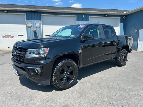 Used 2022 Chevrolet Colorado LT w/ LT Convenience Package AWD/4WD image 1