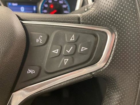 Used 2019 Chevrolet Equinox LT FWD image 32
