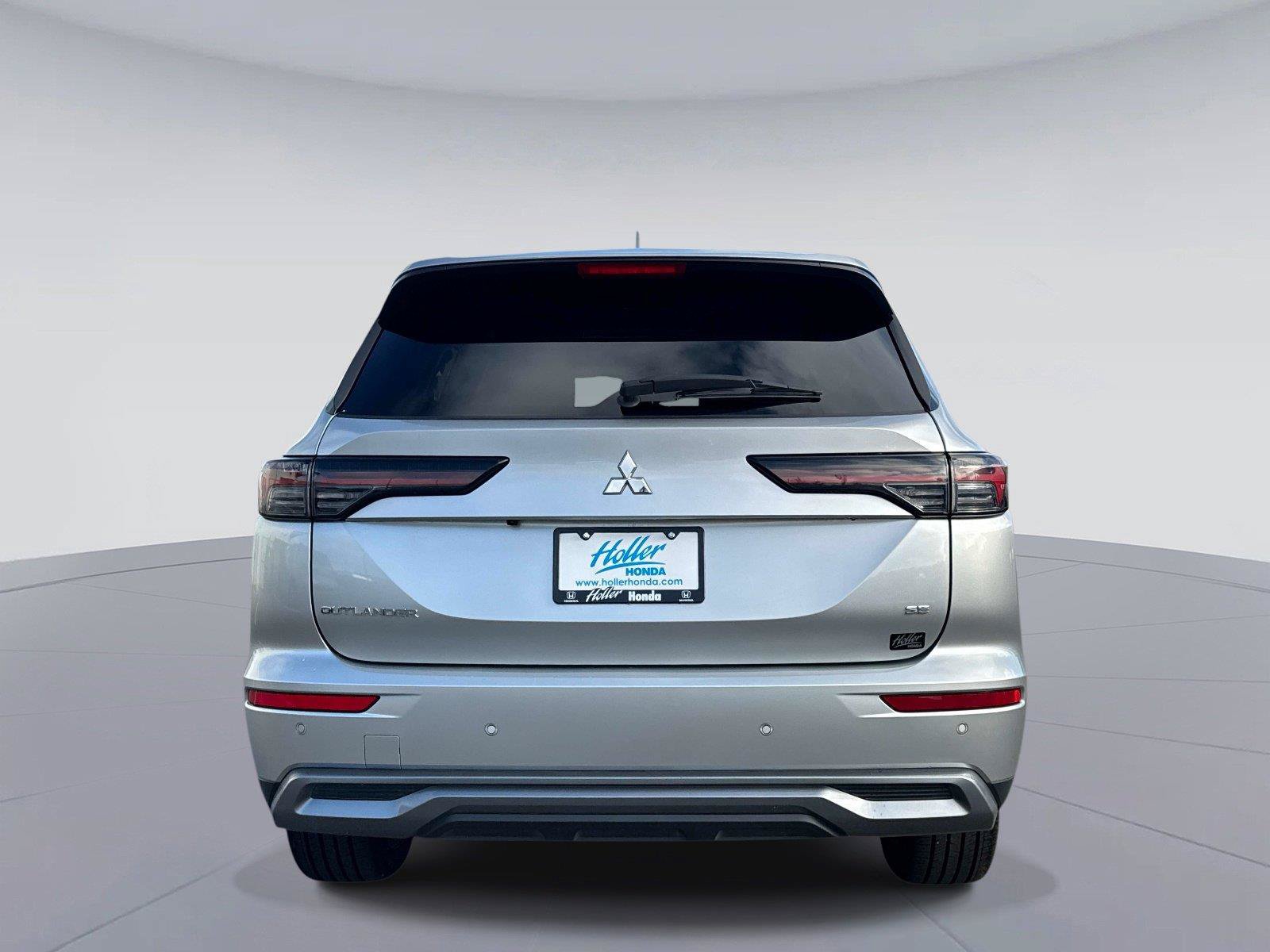 Used 2025 Mitsubishi Outlander SE FWD image 5