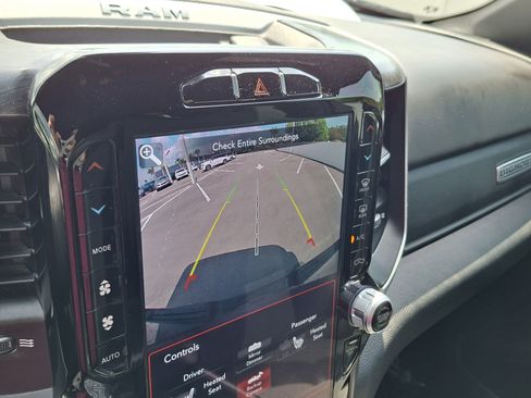 Used 2021 RAM 1500 Big Horn image 13