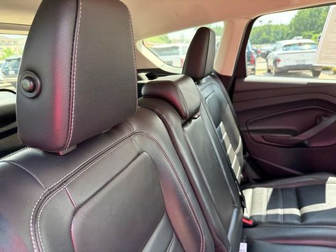 Used 2018 Ford Escape SEL w/ Ford Safe & Smart Package AWD/4WD image 12