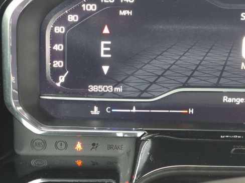 Used 2024 GMC Sierra 1500 SLT image 39