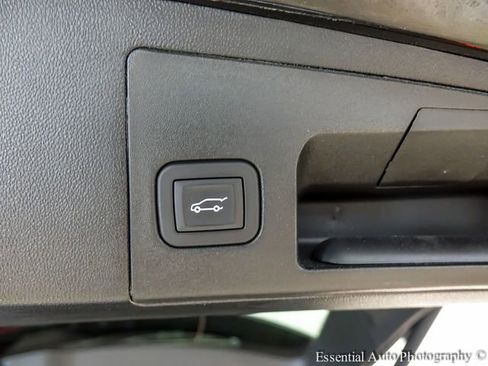 Certified 2025 Cadillac XT5 Premium Luxury image 22