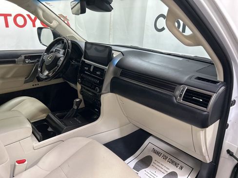 Used 2023 Lexus GX 460 Premium w/ Premium Plus Package image 13