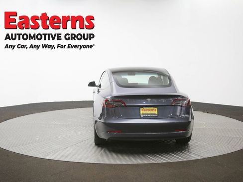 Used 2023 Tesla Model 3 Standard Range image 33