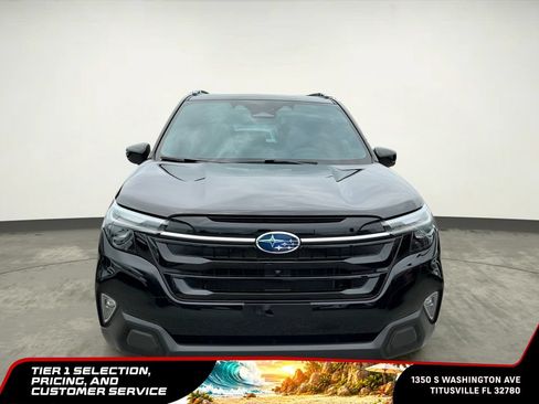 Used 2025 Subaru Forester Touring w/ Popular Package - Touring AWD/4WD image 14