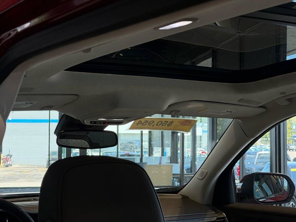 Used 2025 GMC Acadia Denali w/ LPO, Floor Liner Package AWD/4WD image 11