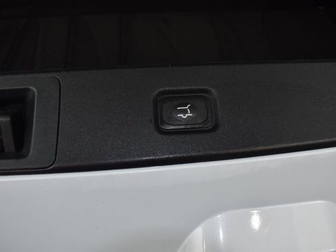Certified 2025 Ford Expedition Platinum AWD/4WD image 23