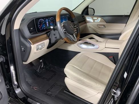 Used 2020 Mercedes-Benz GLS 450 4MATIC image 35
