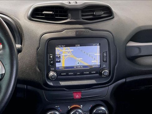 Used 2016 Jeep Renegade Trailhawk AWD/4WD image 8