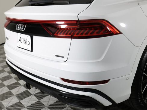 Used 2019 Audi Q8 Prestige image 45