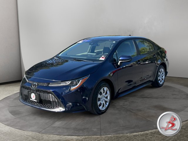 Used 2020 Toyota Corolla LE w/ Carpet Mat Package (TMS) FWD image 3