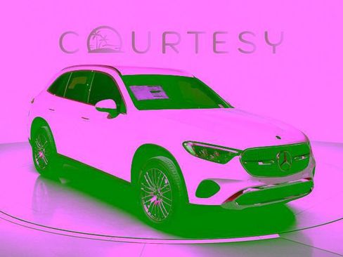 Certified 2026 Mercedes-Benz GLC 300 image 5