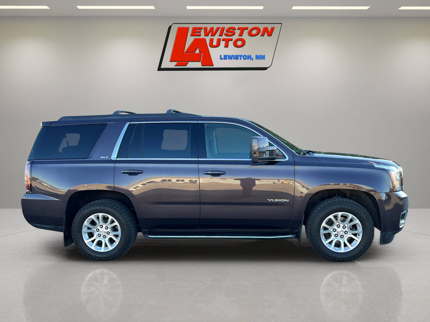 Used 2015 GMC Yukon SLT w/ Open Road Package AWD/4WD image 13