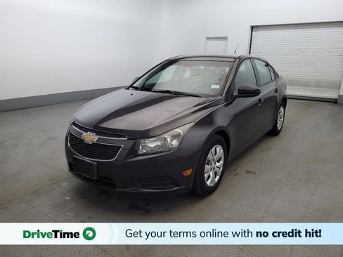 Used 2014 Chevrolet Cruze LS image 1