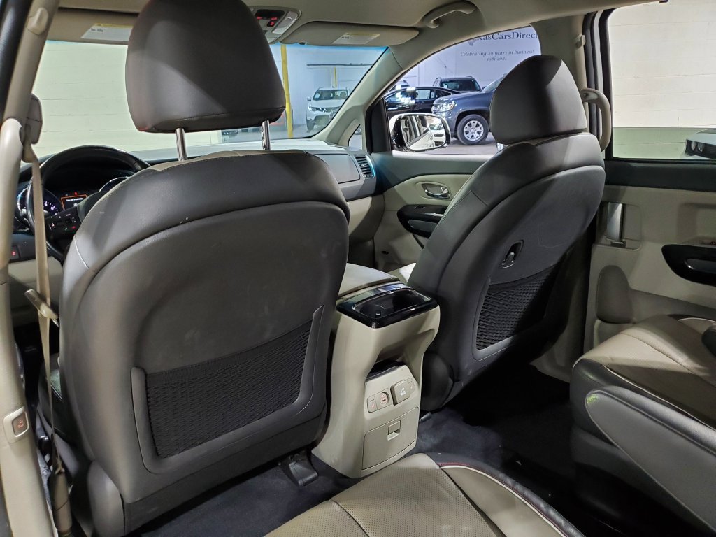 Used 2016 Kia Sedona SX FWD image 23