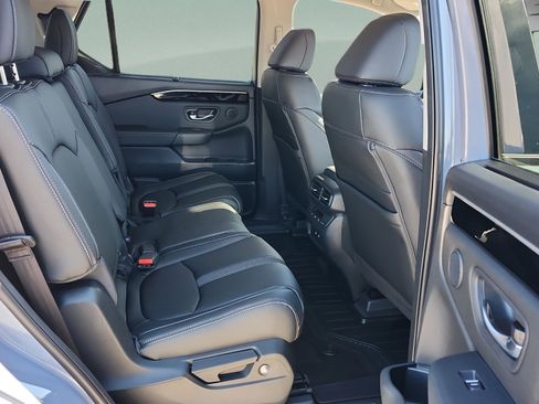 New 2026 Honda Pilot EX-L image 16