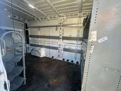 Used 2019 RAM ProMaster 2500 w/ Interior Convenience Group image 16