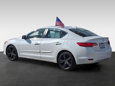 Used 2014 Acura ILX w/ Technology Package image 6