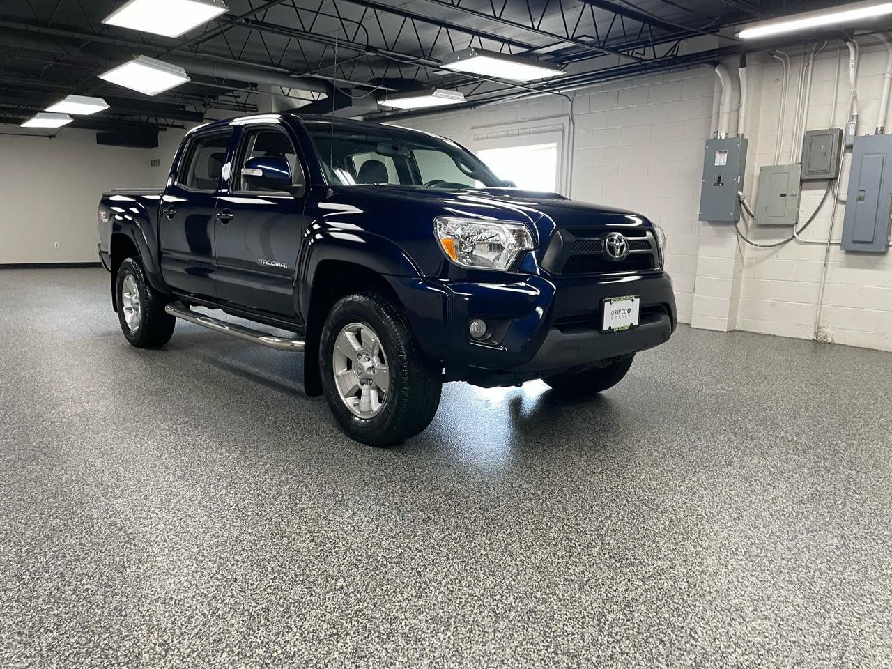 Used 2012 Toyota Tacoma 4x4 Double Cab w/ TRD Sport Pkg image 7