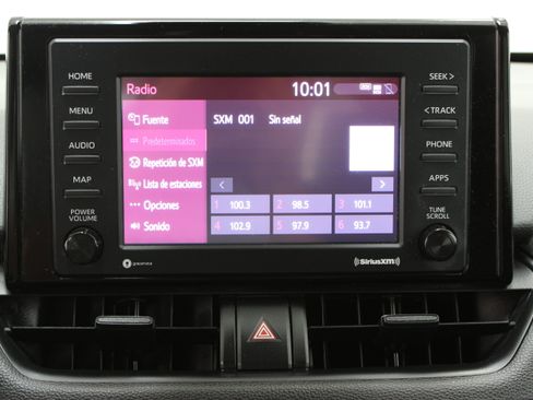 Used 2022 Toyota RAV4 XLE AWD/4WD image 18