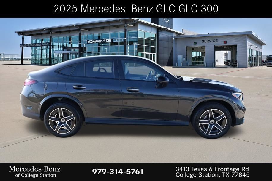 Certified 2025 Mercedes-Benz GLC 300 4MATIC image 2