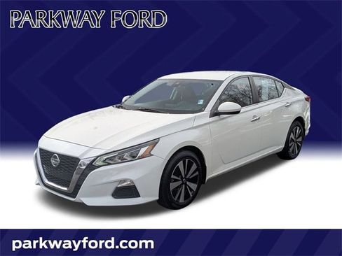 Used 2021 Nissan Altima 2.5 SV image 1