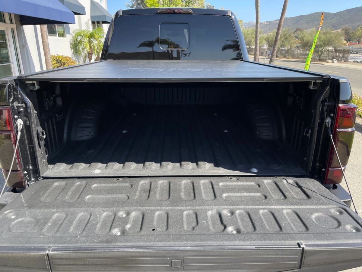 Used 2020 Ford F250 Platinum w/ FX4 Off-Road Package AWD/4WD image 11