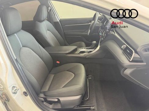 Used 2022 Toyota Camry LE image 17