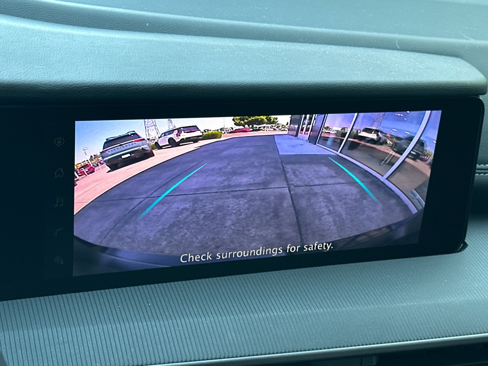 Certified 2025 Nissan Murano SV AWD/4WD image 19